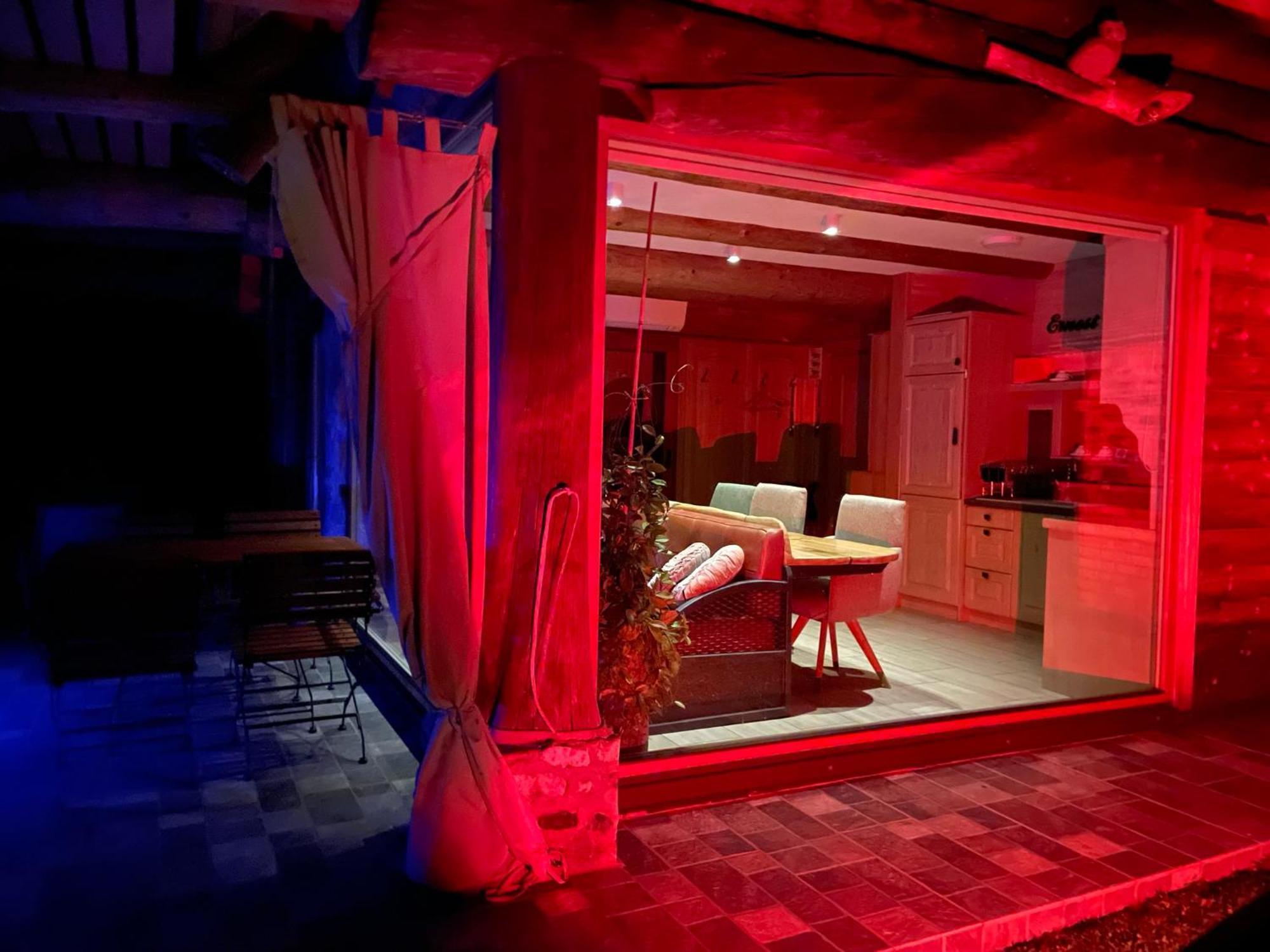 Holiday Home Ernest Zelezni With Hot Tub Ivancna Gorica Exterior foto